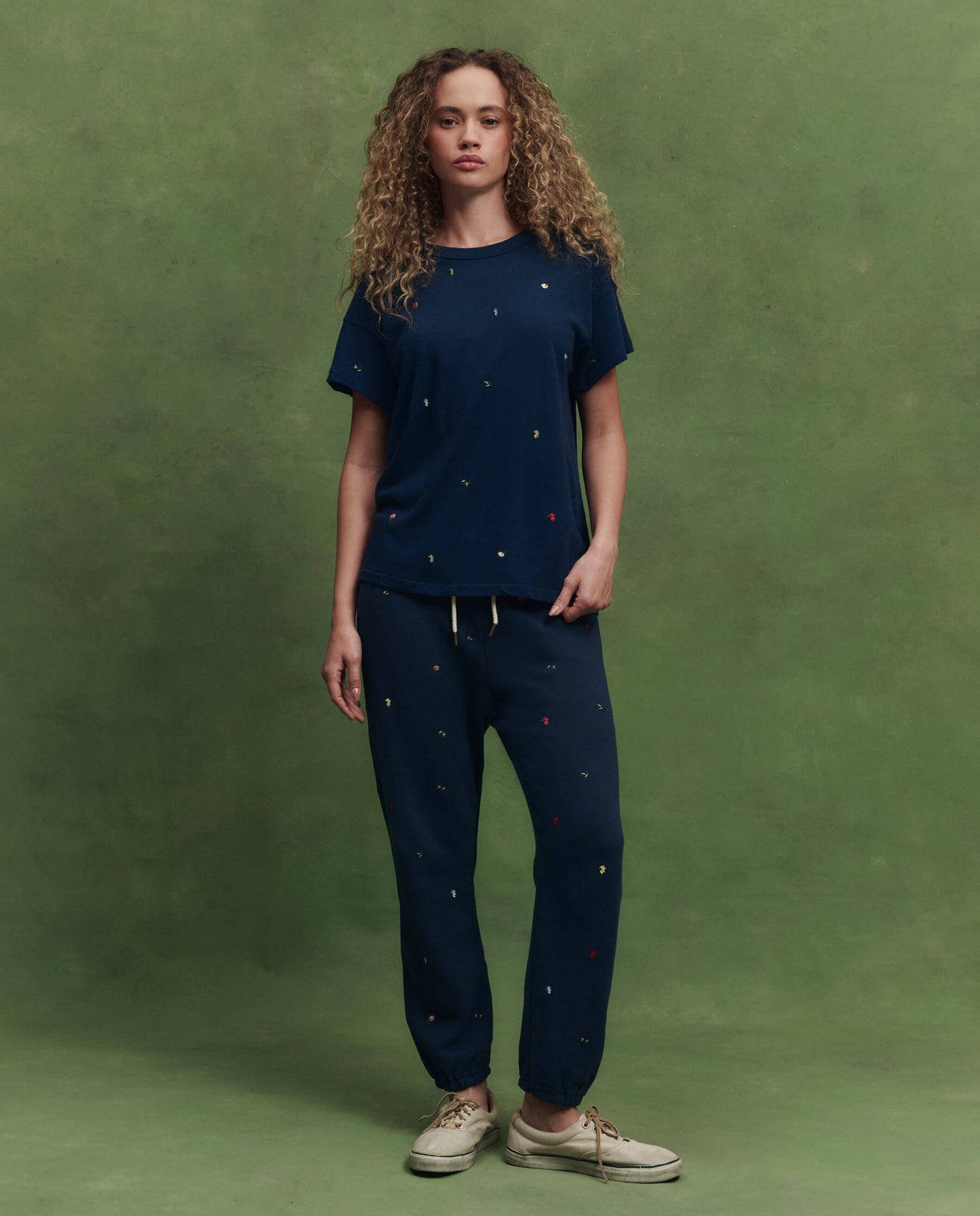 The Boxy Crew w/ Tossed Floral Embroidery. -- Navy